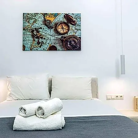 Superb Naxos Grand In The Heart Of Town Balcony 호텔
