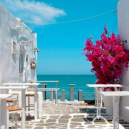 Superb Naxos Grand In The Heart Of Town Balcony Szálloda